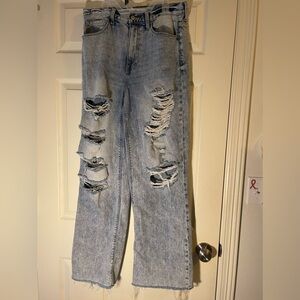 Women’s baggy ripped jeans